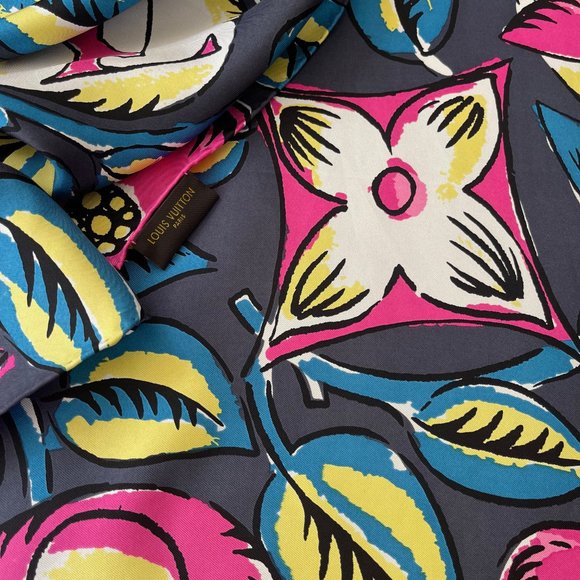 Authentic Louis Vuitton Scarf Monogram Flowers Arty Gray Pink Silk Wrap - Picture 10 of 16